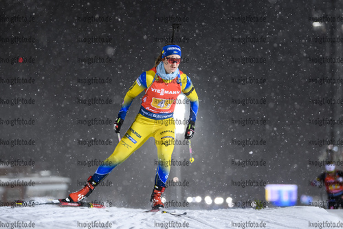 08.12.2019, xkvx, Biathlon IBU Weltcup Oestersund, Staffel Damen, v.l. Mona Brorsson (Sweden) in aktion / in action competes