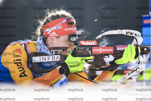 24.01.2019, xkvx, Biathlon IBU Weltcup Pokljuka, Einzel Damen, v.l. Denise Herrmann (Germany) in aktion am Schiessstand / at the shooting range