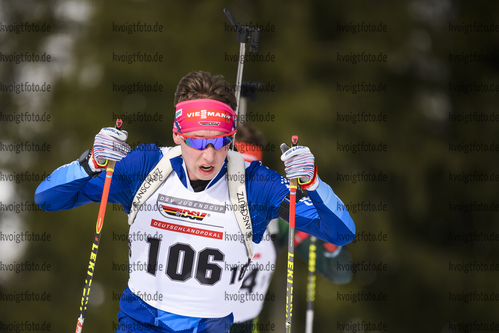 29.01.2020, xkvx, Biathlon DSV Deutschlandpokal Ruhpolding, Massenstart - maennlich, v.l. Frederik Madersbacher (Germany)  / 