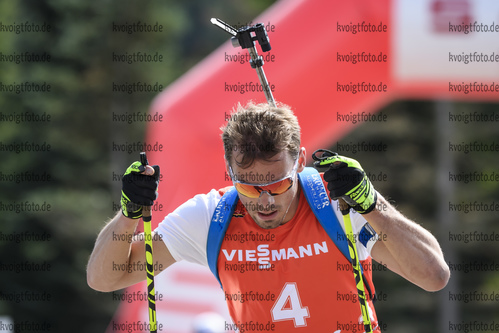 06.09.2020, xkvx, Biathlon Deutsche Meisterschaften Altenberg, Verfolgung Herren, v.l. Simon Schempp (Germany)  / 