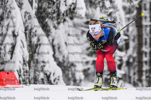 16.01.2020, xkvx, Biathlon IBU Weltcup Oberhof, Staffel Damen, v.l. Tiril Eckhoff (Norway)  / 