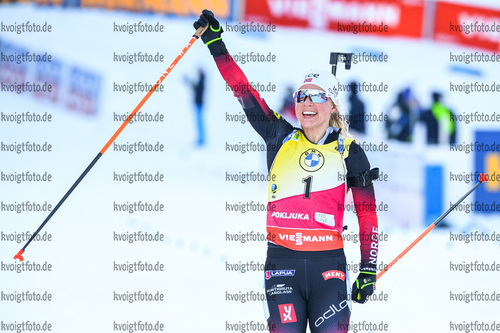 14.02.2021, xkvx, Biathlon IBU World Championships Pokljuka, Verfolgung Damen, v.l. Tiril Eckhoff (Norway) gewinnt die Goldmedaille / wins the gold medal