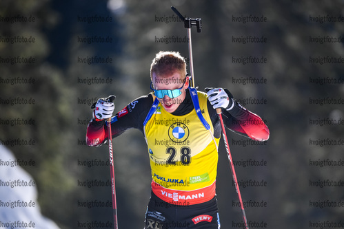 17.02.2021, xkvx, Biathlon IBU World Championships Pokljuka, Einzel Herren, v.l. Johannes Thingnes Boe (Norway) in aktion / in action competes