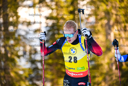 17.02.2021, xkvx, Biathlon IBU World Championships Pokljuka, Einzel Herren, v.l. Johannes Thingnes Boe (Norway) in aktion / in action competes