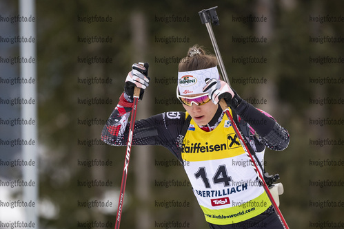 12.03.2020, xkvx, Biathlon IBU Cup Obertilliach, Sprint Damen, v.l. Kristina Oberthaler (Austria)  / 