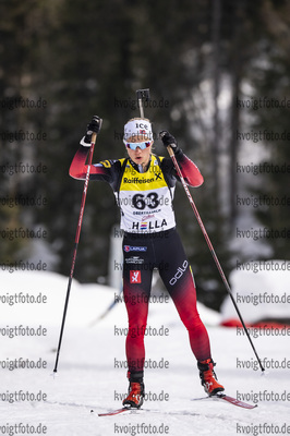 13.03.2020, xkvx, Biathlon IBU Cup Obertilliach, Sprint Damen, v.l. Juni Arnekleiv (Norway)  / 