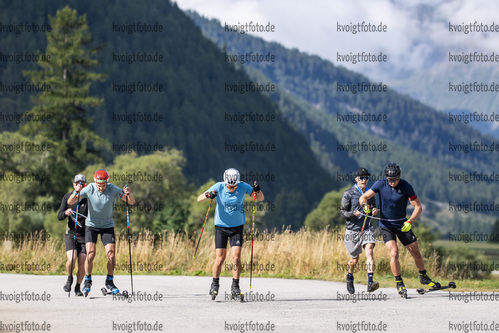 25.08.2021, xkvx, Biathlon Training Bessans, v.l. Simon Desthieux (France), Oscar Lombardot (France), Emilien Claude (France)  