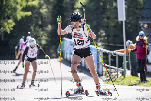 01.10.2021, xkvx, Biathlon, Deutschlandpokal Altenberg, Sprint - weiblich, v.l. Julia Otto (Germany)