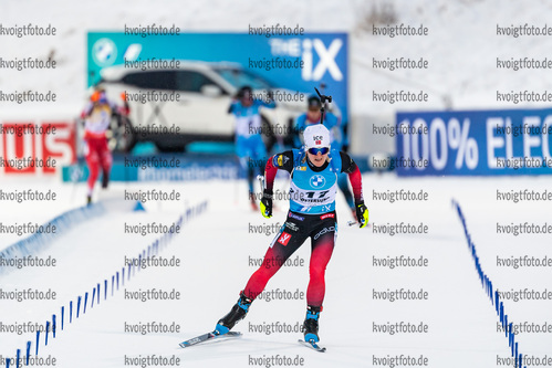 04.12.2021, xkvx, Biathlon IBU World Cup Oestersund, Pursuit Women, v.l. Justine Braisaz-Bouchet (France) gewinnt die Goldmedaille / wins the gold medal