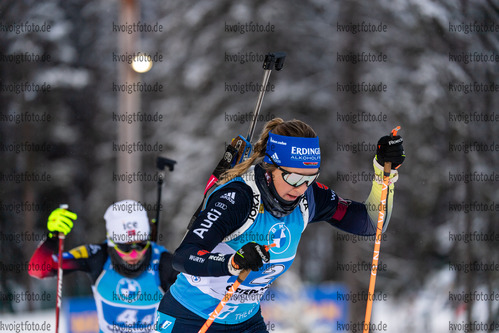 05.12.2021, xkvx, Biathlon IBU World Cup Oestersund, Relay Women, v.l. Franziska Preuss (Germany) in aktion / in action competes