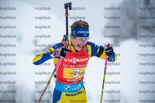 11.12.2021, xkvx, Biathlon IBU World Cup Hochfilzen, Relay Women, v.l. Elvira Oeberg (Sweden) in aktion / in action competes