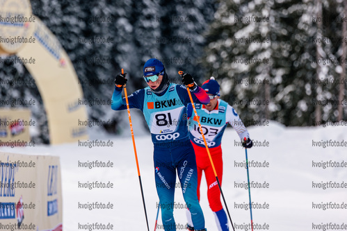 12.12.2021, xljkx, Cross Country FIS World Cup Davos, 15km Men, v.l. Avelino Naepflin (Switzerland), Yonathan Jesus Fernandez (Chile)  / 