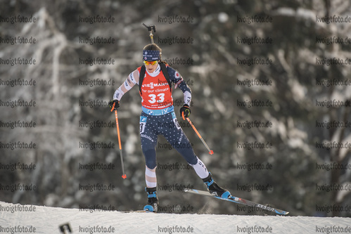 16.12.2021, xkvx, Biathlon IBU World Cup Le Grand Bornand, Sprint Women, v.l. Clare Egan (United States) in aktion / in action competes