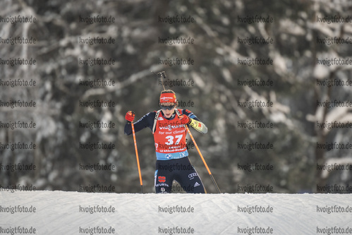 16.12.2021, xkvx, Biathlon IBU World Cup Le Grand Bornand, Sprint Women, v.l. Vanessa Voigt (Germany) in aktion / in action competes