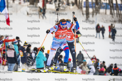 16.12.2021, xkvx, Biathlon IBU World Cup Le Grand Bornand, Sprint Women, v.l. Ivona Fialkova (Slovakia) Anna Weidel (Germany) in aktion / in action competes