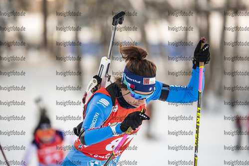 16.12.2021, xkvx, Biathlon IBU World Cup Le Grand Bornand, Sprint Women, v.l. Linda Zingerle (Italy) in aktion / in action competes