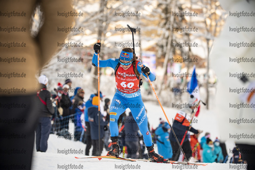 16.12.2021, xkvx, Biathlon IBU World Cup Le Grand Bornand, Sprint Women, v.l. Dorothea Wierer (Italy) in aktion / in action competes