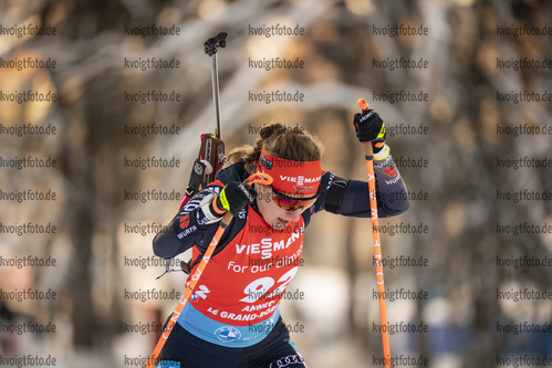 16.12.2021, xkvx, Biathlon IBU World Cup Le Grand Bornand, Sprint Women, v.l. Janina Hettich (Germany) in aktion / in action competes