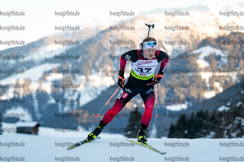 18.12.2021, Biathlonzentrum, Obertilliach, AUT, IBU Cup, Obertilliach 2021, Sprint, Herren, im Bild Johannes Dale (NOR) // Johannes Dale of Norway during the men sprint competition of IBU Cup at the Biathlonzentrum in Obertilliach, Austria on 2021/12/18. EXPA Pictures © 2021, PhotoCredit: EXPA/ Lukas Huter via VOIGT Fotografie