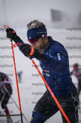 05.01.2022, xkvx, Biathlon IBU World Cup Oberhof, Training Women and Men, v.l. Coach Andrea Zattoni (Italy) in aktion / in action competes