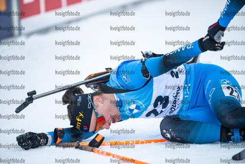 16.01.2022, xkvx, Biathlon IBU World Cup Ruhpolding, Pursuit Women, v.l. Julia Simon (France) im Ziel / in the finish