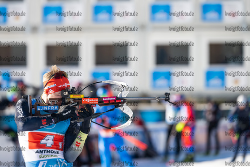 23.01.2022, xkvx, Biathlon IBU World Cup Anterselva, Relay Men, v.l. Roman Rees (Germany) in aktion am Schiessstand / at the shooting range