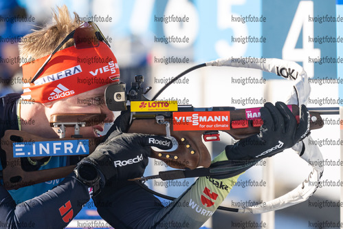 23.01.2022, xkvx, Biathlon IBU World Cup Anterselva, Relay Men, v.l. Roman Rees (Germany) in aktion am Schiessstand / at the shooting range