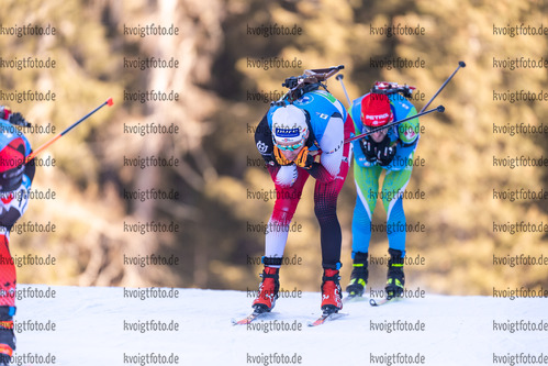 23.01.2022, xkvx, Biathlon IBU World Cup Anterselva, Relay Men, v.l. Simon Eder (Austria) in aktion / in action competes
