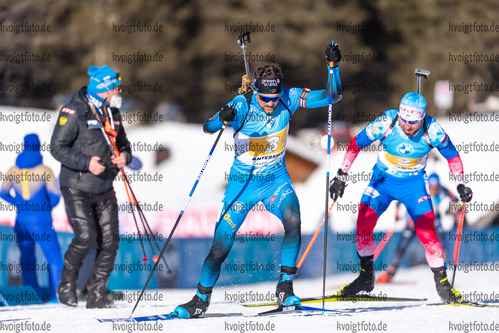 23.01.2022, xkvx, Biathlon IBU World Cup Anterselva, Relay Men, v.l. Simon Desthieux (France) in aktion / in action competes