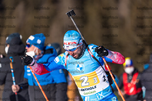 23.01.2022, xkvx, Biathlon IBU World Cup Anterselva, Relay Men, v.l. Alexandr Loginov (Russia) in aktion / in action competes