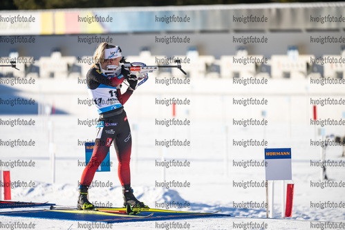 23.01.2022, xkvx, Biathlon IBU World Cup Anterselva, Mass Start Women, v.l. Tiril Eckhoff (Norway) in aktion am Schiessstand / at the shooting range