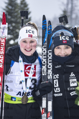 29.01.2022, xsoex, Biathlon IBU Open European Championships Arber, Pursuit Women, v.l. Jenny Enodd (Norway), Juni Arnekleiv (Norway)  / 