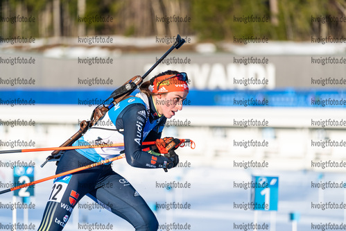 Otepaeae, Estland, 12.03.22: Vanessa Voigt (Germany) in aktion am Schiessstand waehrend des 12,5km Massenstart der Frauen bei dem BMW IBU World Cup im Biathlon am 12. Februar 2022 in Otepaeae. (Foto von Kevin Voigt / VOIGT)

Otepaeae, Estonia, 12.03.22: Vanessa Voigt (Germany) at the shooting range during the 12,5km women’s mass start at the Biathlon BMW IBU World Cup March 12, 2022 in Otepaeae. (Photo by Kevin Voigt / VOIGT)