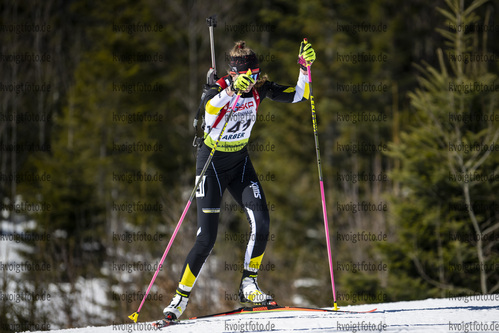 Bodenmais, Deutschland, 12.03.22: Maike Steck (Germany) in aktion waehrend der Verfolgung der Frauen bei dem DSV Jugendcup Deutschlandpokal im Biathlon am 12. Februar 2022 in Bodenmais. (Foto von Benjamin Soelzer / VOIGT)

Bodenmais, Germany, 12.03.22: Maike Steck (Germany) in action competes during the women’s pursuit at the Biathlon German Cup March 12, 2022 in Bodenmais. (Photo by Benjamin Soelzer / VOIGT)