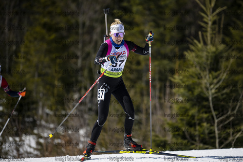 Bodenmais, Deutschland, 12.03.22: Sophie Huegel (Germany) in aktion waehrend der Verfolgung der Frauen bei dem DSV Jugendcup Deutschlandpokal im Biathlon am 12. Februar 2022 in Bodenmais. (Foto von Benjamin Soelzer / VOIGT)

Bodenmais, Germany, 12.03.22: Sophie Huegel (Germany) in action competes during the women’s pursuit at the Biathlon German Cup March 12, 2022 in Bodenmais. (Photo by Benjamin Soelzer / VOIGT)