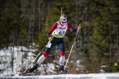 Bodenmais, Deutschland, 12.03.22: Paula Dressler (Germany) in aktion waehrend der Verfolgung der Frauen bei dem DSV Jugendcup Deutschlandpokal im Biathlon am 12. Februar 2022 in Bodenmais. (Foto von Benjamin Soelzer / VOIGT)

Bodenmais, Germany, 12.03.22: Paula Dressler (Germany) in action competes during the women’s pursuit at the Biathlon German Cup March 12, 2022 in Bodenmais. (Photo by Benjamin Soelzer / VOIGT)