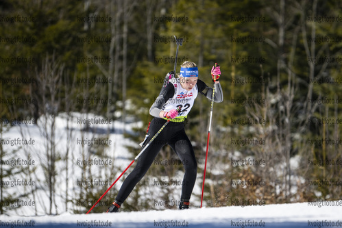 Bodenmais, Deutschland, 12.03.22: Jule Wollboldt (Germany) in aktion waehrend der Verfolgung der Frauen bei dem DSV Jugendcup Deutschlandpokal im Biathlon am 12. Februar 2022 in Bodenmais. (Foto von Benjamin Soelzer / VOIGT)

Bodenmais, Germany, 12.03.22: Jule Wollboldt (Germany) in action competes during the women’s pursuit at the Biathlon German Cup March 12, 2022 in Bodenmais. (Photo by Benjamin Soelzer / VOIGT)