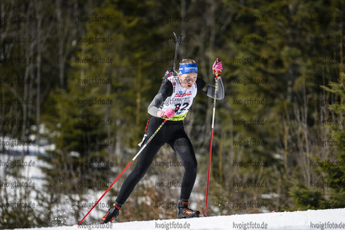 Bodenmais, Deutschland, 12.03.22: Jule Wollboldt (Germany) in aktion waehrend der Verfolgung der Frauen bei dem DSV Jugendcup Deutschlandpokal im Biathlon am 12. Februar 2022 in Bodenmais. (Foto von Benjamin Soelzer / VOIGT)

Bodenmais, Germany, 12.03.22: Jule Wollboldt (Germany) in action competes during the women’s pursuit at the Biathlon German Cup March 12, 2022 in Bodenmais. (Photo by Benjamin Soelzer / VOIGT)