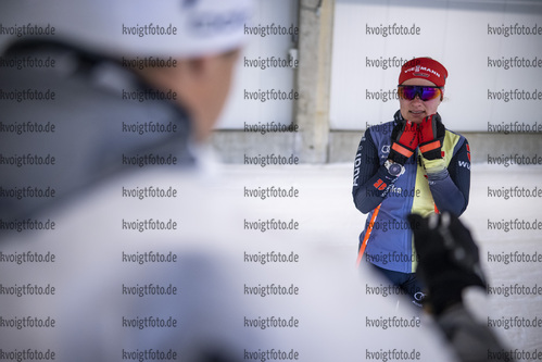 Oberhof, Deutschland, 21.06.22: Janina Hettich-Walz (Germany) schaut waehrend des Training am 21. June  2022 in Oberhof. (Foto von Kevin Voigt / VOIGT)

Oberhof, Germany, 21.06.22: Janina Hettich-Walz (Germany) looks on during the training at the June 21, 2022 in Oberhof. (Photo by Kevin Voigt / VOIGT)