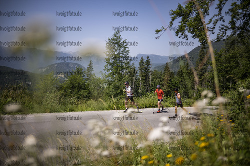 Pokljuka, Slowenien, 28.06.22: Johannes Kuehn (Germany), Justus Strelow (Germany), David Zobel (Germany) in aktion waehrend des Training am 28. June  2022 in Pokljuka. (Foto von Kevin Voigt / VOIGT)

Pokljuka, Slovenia, 28.06.22: Johannes Kuehn (Germany), Justus Strelow (Germany), David Zobel (Germany) in action competes during the training at the June 28, 2022 in Pokljuka. (Photo by Kevin Voigt / VOIGT)