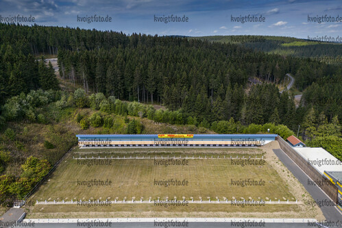 Oberhof, Deutschland, 30.08.22: Feature Lotto Thueringen Arena am Rennsteig / Stadionansicht / Landschaft / Luftbild / Drohnenbild / Drohne am 30. August 2022 in Oberhof. (Foto von Kevin Voigt / VOIGT)

Oberhof, Germany, 30.08.22: Feature Lotto Thueringen Arena am Rennsteig / Stadium Overview / Landscap / Dronepicture / Drone at the August 30, 2022 in Oberhof. (Photo by Kevin Voigt / VOIGT)