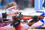 19.01.2019, xkvx, Biathlon IBU Weltcup Ruhpolding, Verfolgung Damen, v.l. Karoline Of?gstad Knotten (Norway) in aktion am Schiessstand / at the shooting range