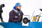 19.03.2021, xkvx, Biathlon IBU World Cup Oestersund, Sprint Damen, v.l. Coach Florian Steierer (Germany) schaut / looks on