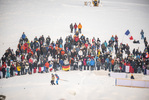 16.12.2021, xkvx, Biathlon IBU World Cup Le Grand Bornand, Sprint Women, v.l.  Fans an der Strecke / Fans at the track